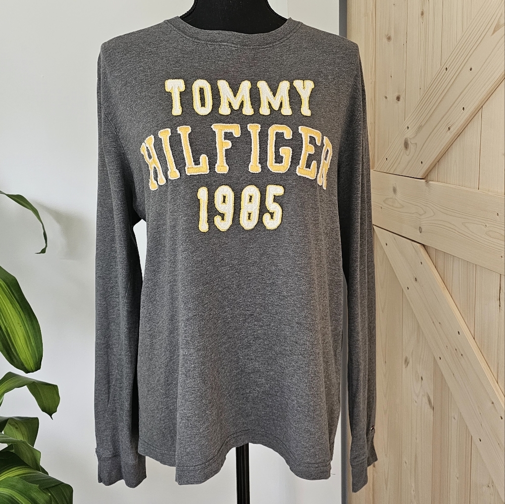 TOMMY HILFIGER Women's size M Dark Gray‎ Long Sleeve 100% Cotton Crewneck Shirt